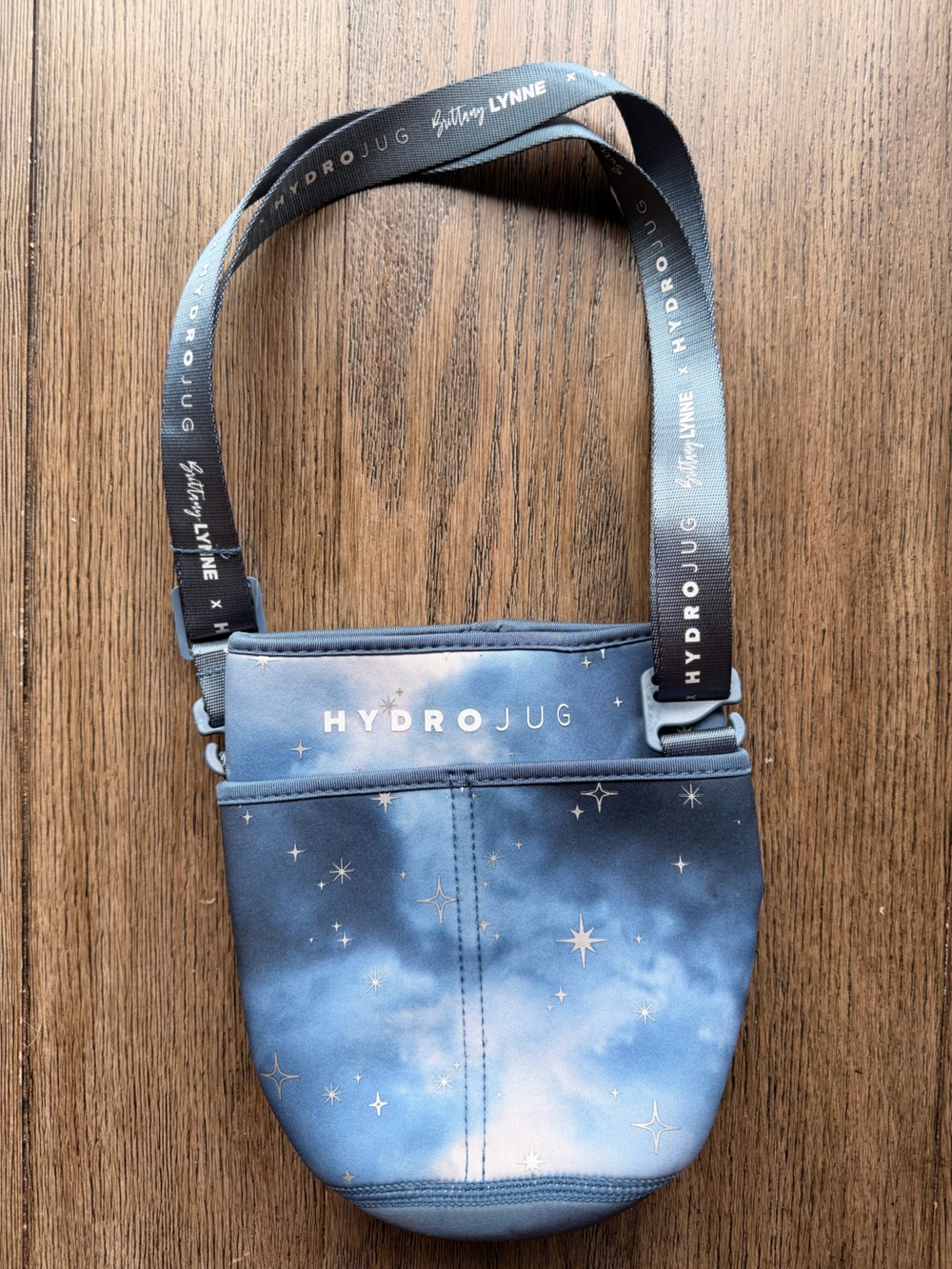 HydroJug Blue Star Print Holder